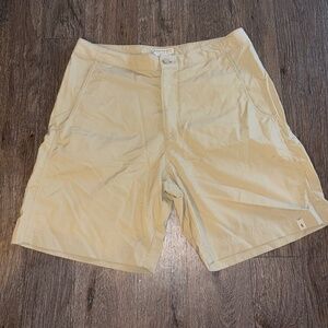 Royal Robbin’s size 12 khaki shorts excellent condition